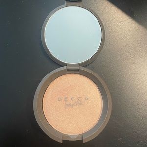 New Becca Champagne Pop highlighter